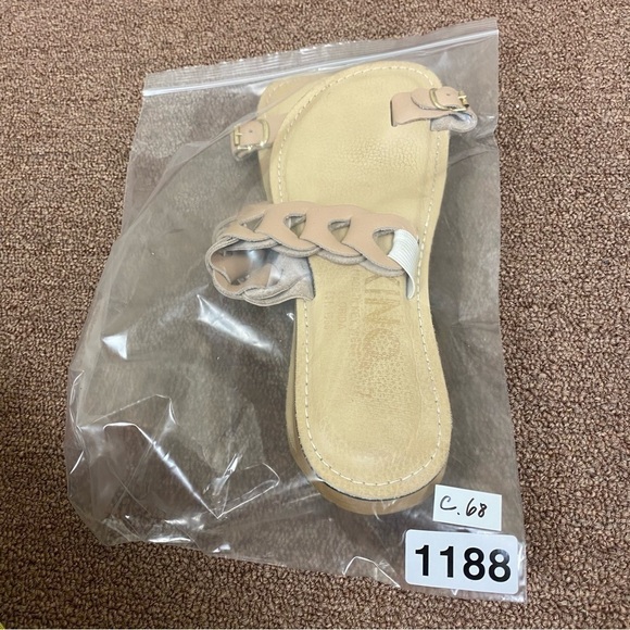 KINO Size 7 Sandals - Beige - Picture 5 of 5